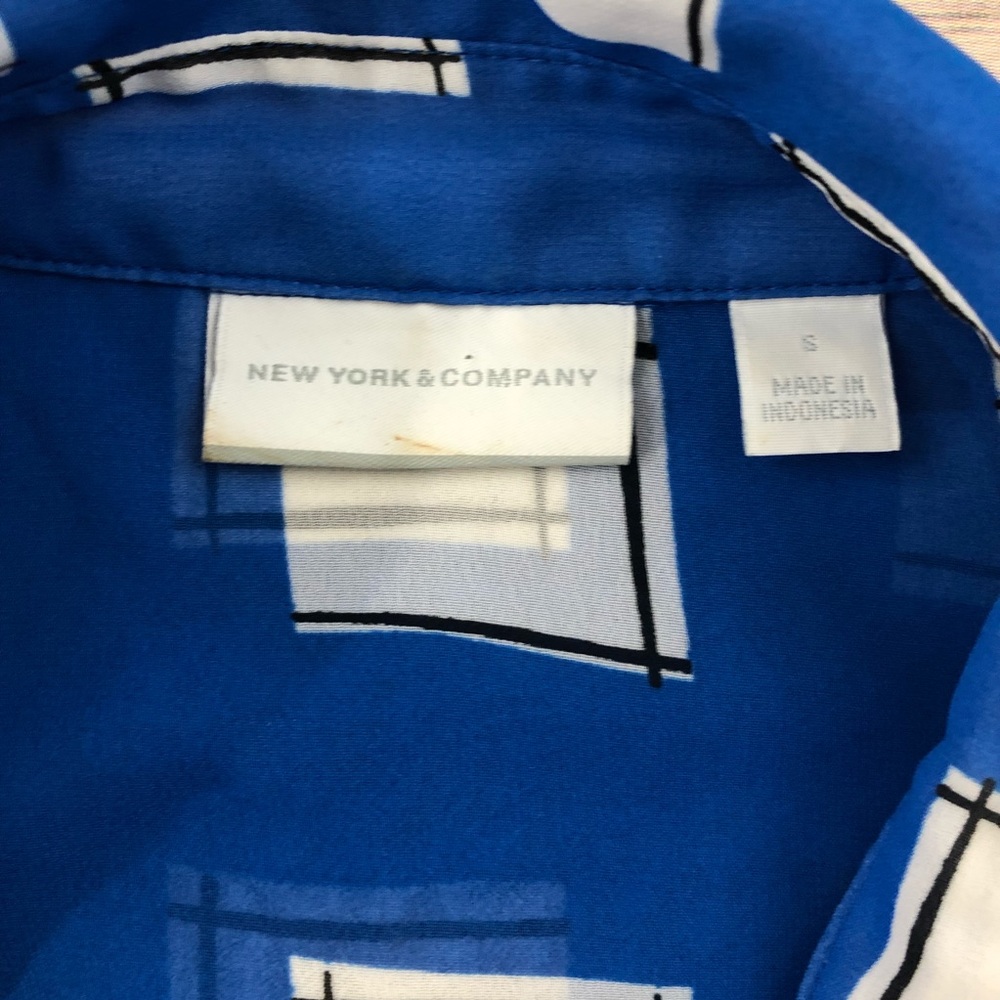 New York & Company geo button down blouse - Picture 6 of 8
